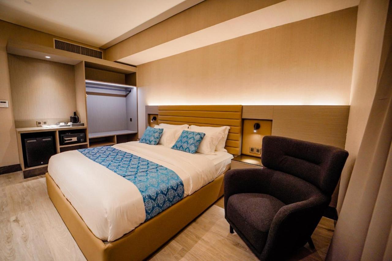 Bayprime Hotel Paranaque City Eksteriør billede